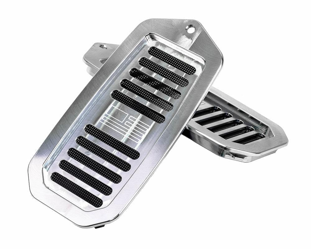Chrome jamb vents