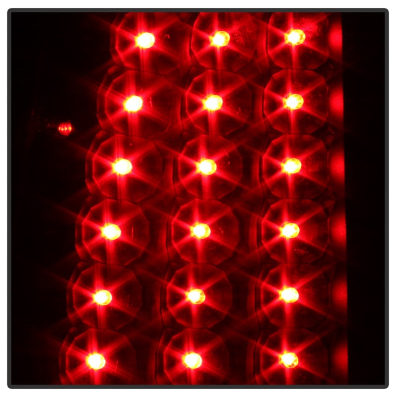 Luces traseras LED Spyder Xtune 99-02 Chevy Silverado 1500 | 99-06 GMC Sierra 1500 - Negras (no se adaptan a los laterales)