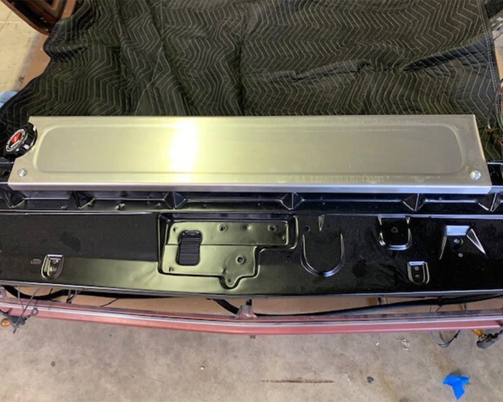 Slosh Tubz - Cubierta de radiador de repuesto larga para Chevy/GMC C10/K10 1973-1987 