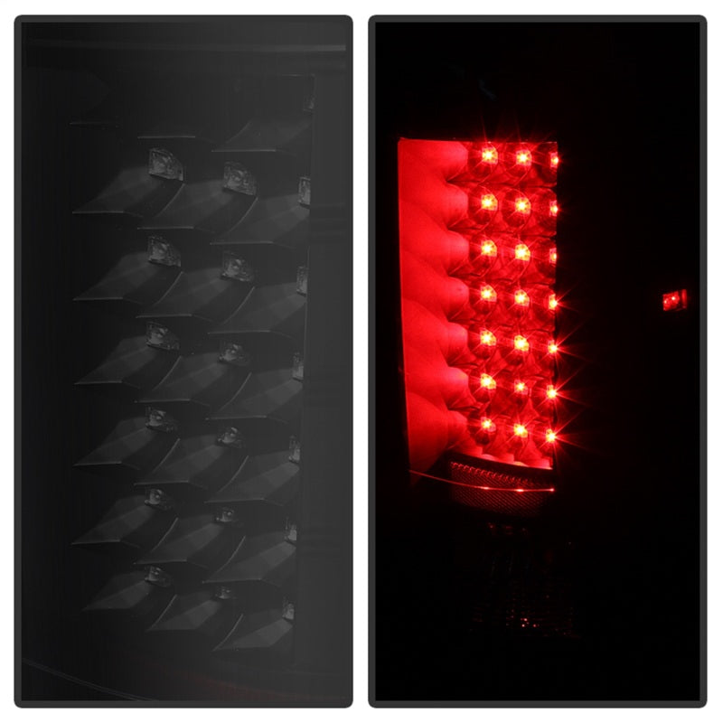 Spyder Xtune 07-13 Chevy Silverado LED Tail Light - Black Smoke
